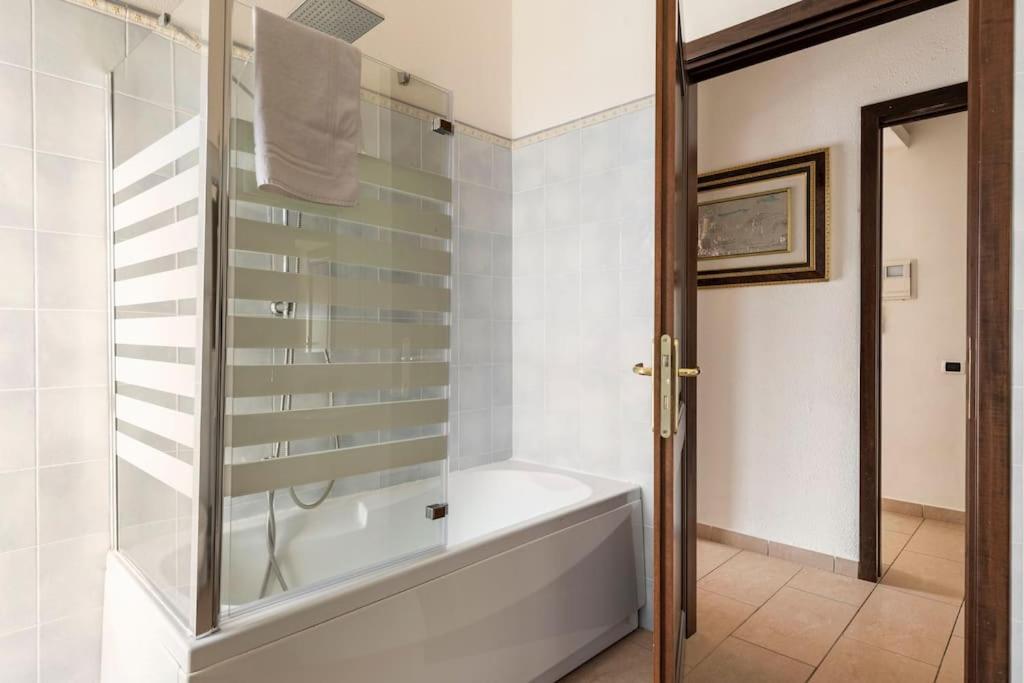Dimoras Bellissimo Appartamento Centrocitta Olbia Exterior foto